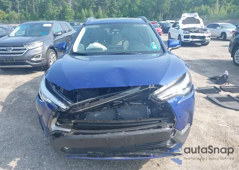 2024 Toyota Corolla Cross Xle z USA, uszkodzony, nr VIN 7MUDAABG9RV103268